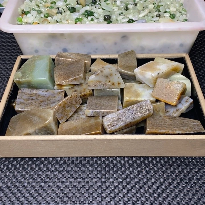 和田玉（糖玉）珠宝半成品未镶嵌