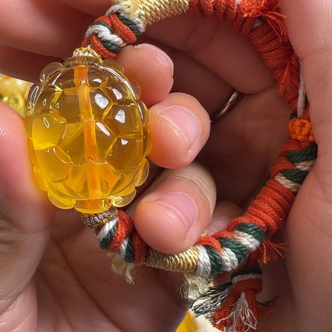 琥珀未镶嵌裸石琥珀