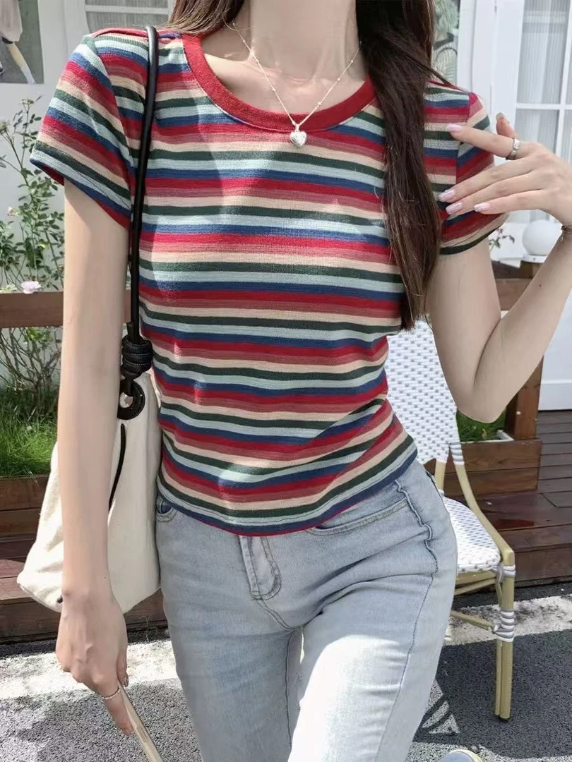 彩虹条纹正肩短袖t恤女夏季2025新款修身显瘦设计感撞色短款上衣