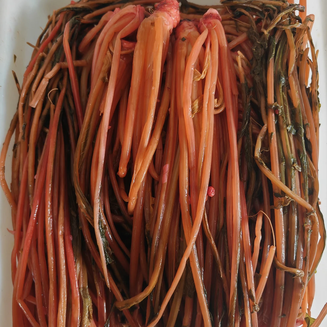 酸萝卜杆，酸脆，质量非常好