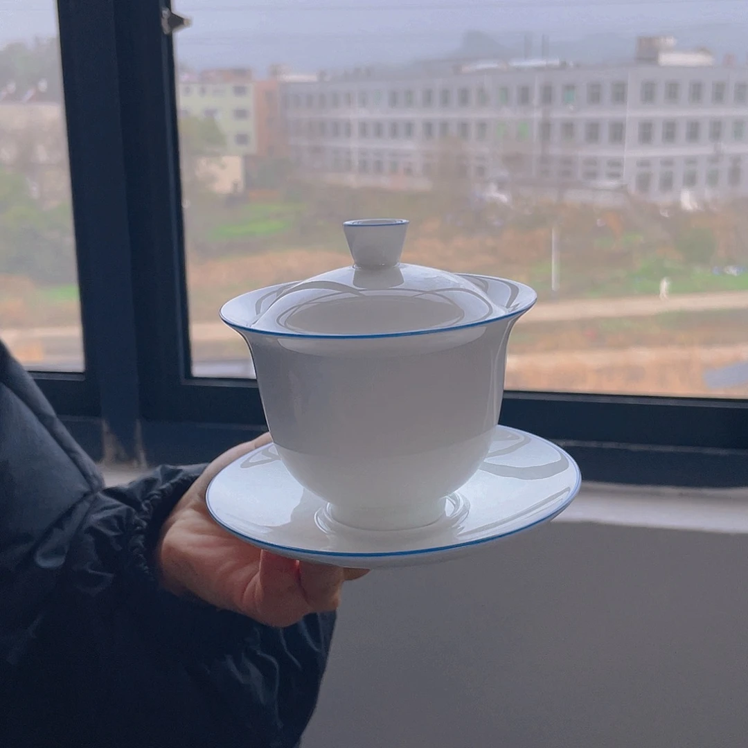 不能自拔……这件大衣也不错！一