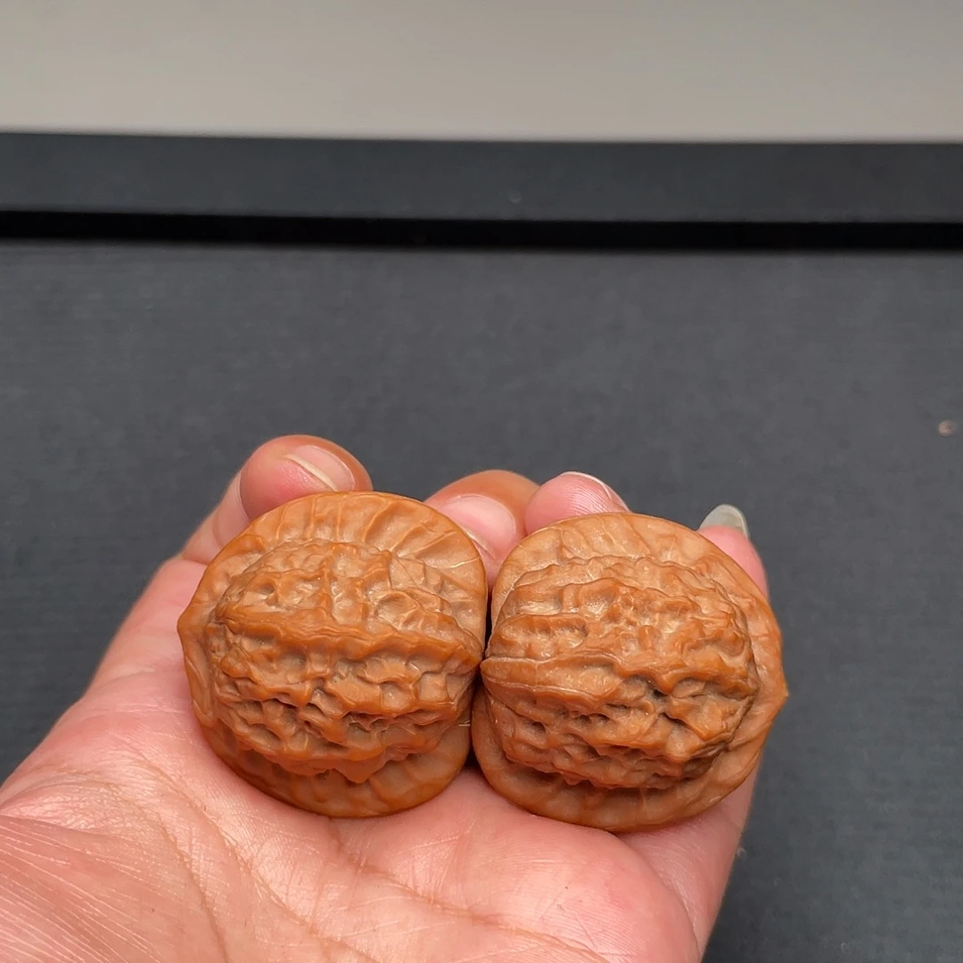 把件猴头核桃37×36全品头茬瓷娃娃XM3483