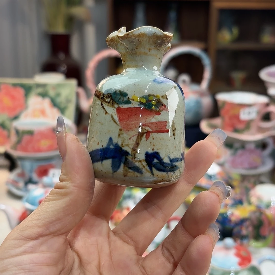 瓷片哈哈哈哈哈好想好开心哦