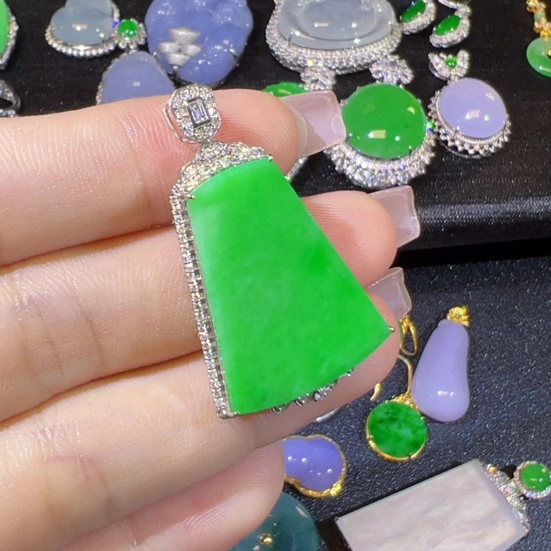 【闪购商品】翡翠18K金镶嵌颈饰天然翡翠