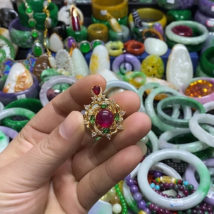 颈饰未镶嵌翡翠官方正规军回血放漏