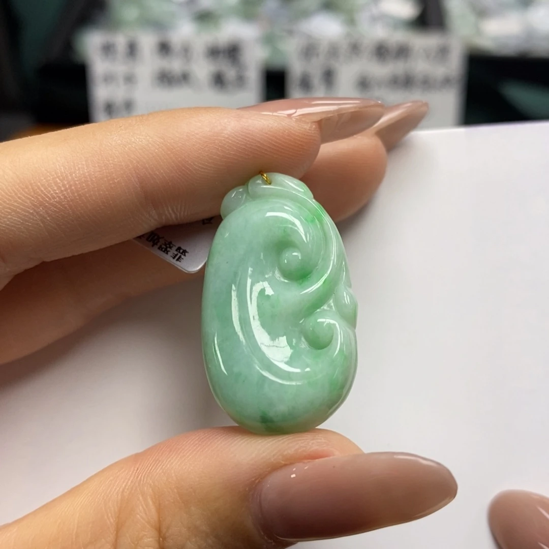 颈饰未镶嵌翡翠如意