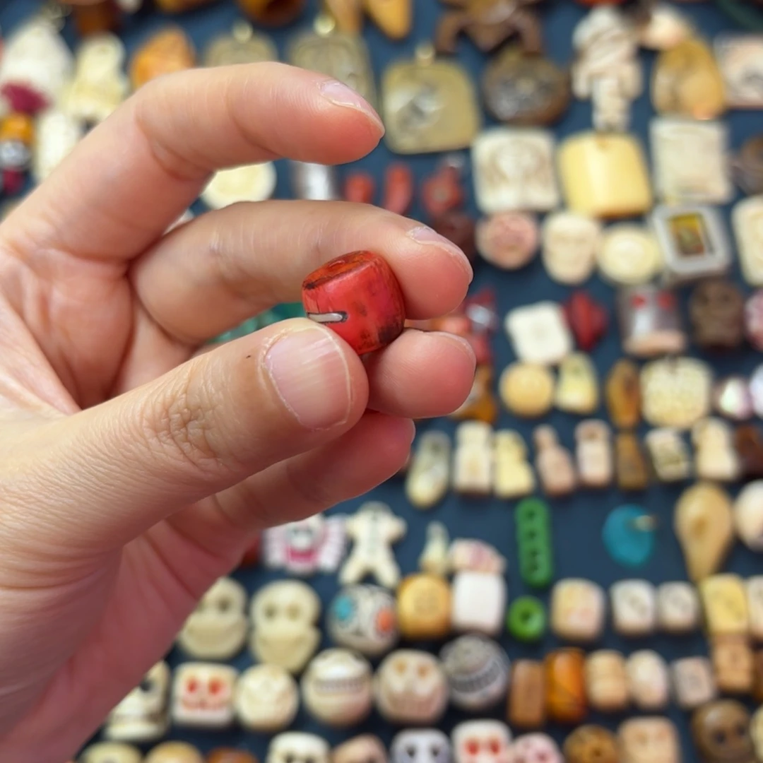 m**m配饰设计及其主要设计