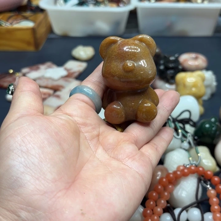 蜜****石英质玉未镶嵌手镯