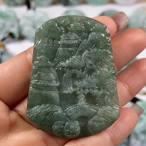 翡翠颈饰未镶嵌山水牌福利