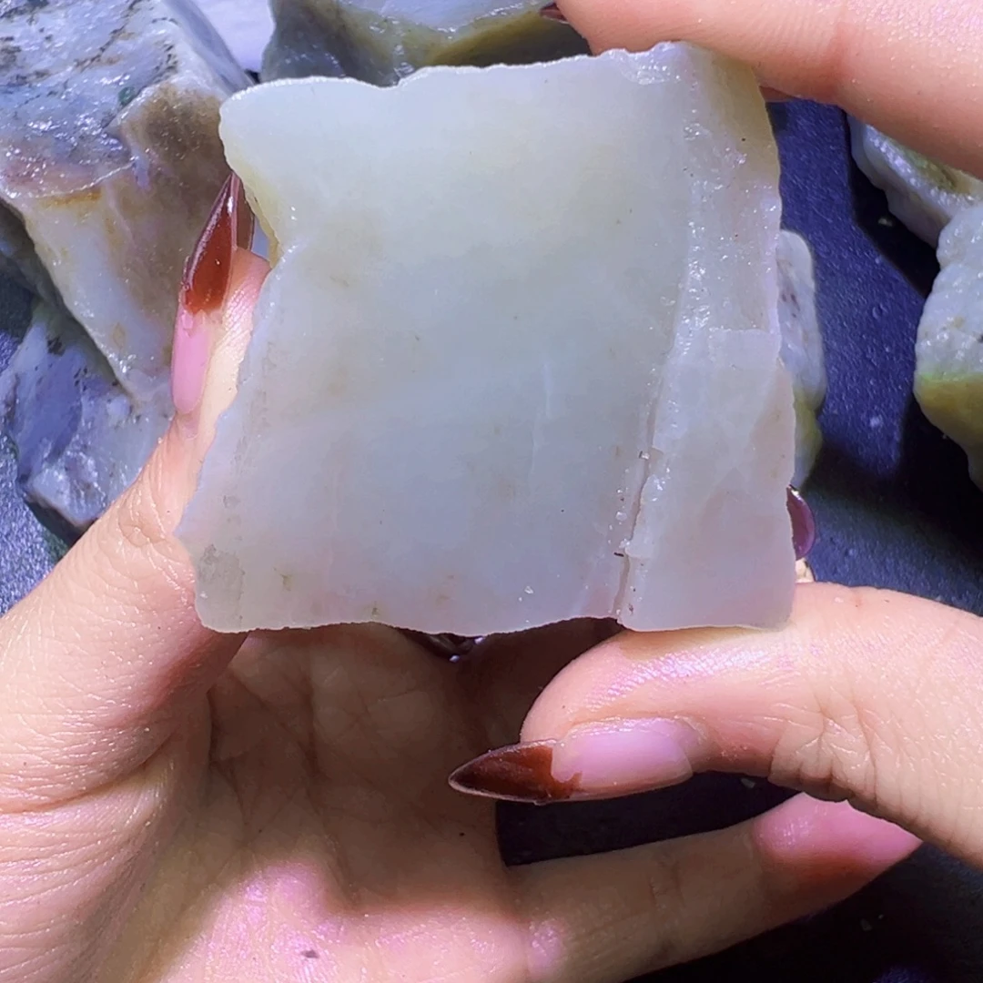 和田玉（糖玉）未镶嵌珠宝半成品