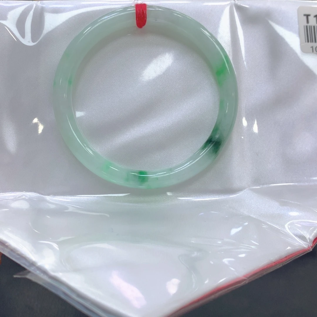 翡翠未镶嵌手镯翡翠6