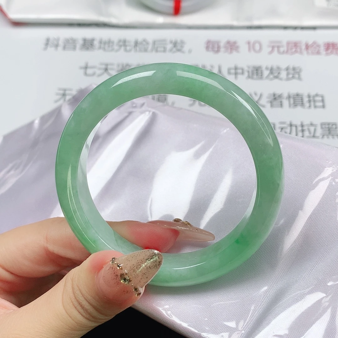 翡翠手镯未镶嵌1530