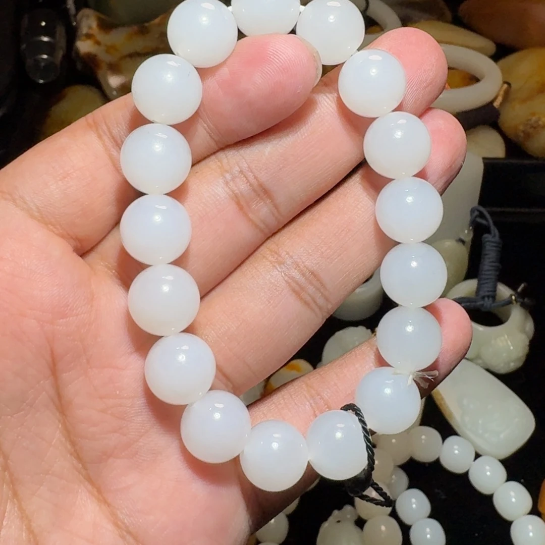 无***贝和田玉未镶嵌颈饰