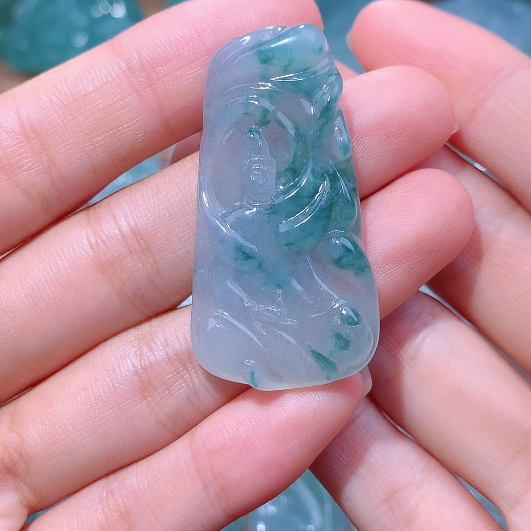 颈饰未镶嵌翡翠观音