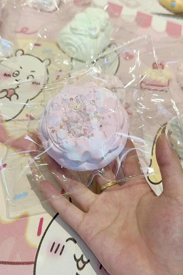 绘笙捏捏乐新雪绒花蛋糕瑕疵款手工硅胶捏捏发货后不支持退