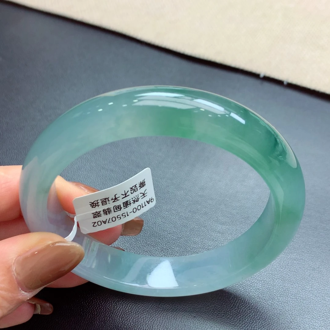 翡翠手镯未镶嵌缅甸翡翠手镯