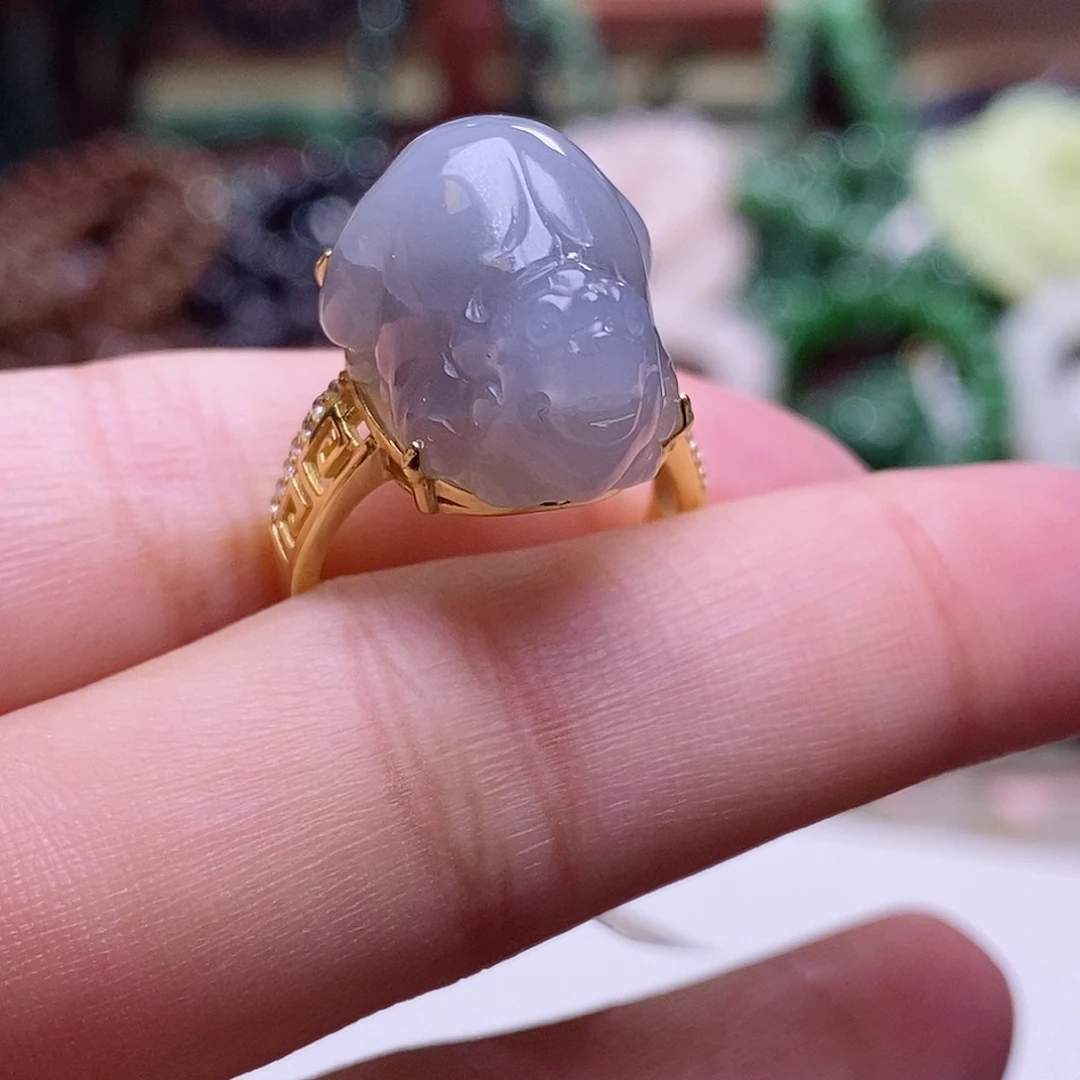 和田玉未镶嵌颈饰冰烟紫银貔貅戒指