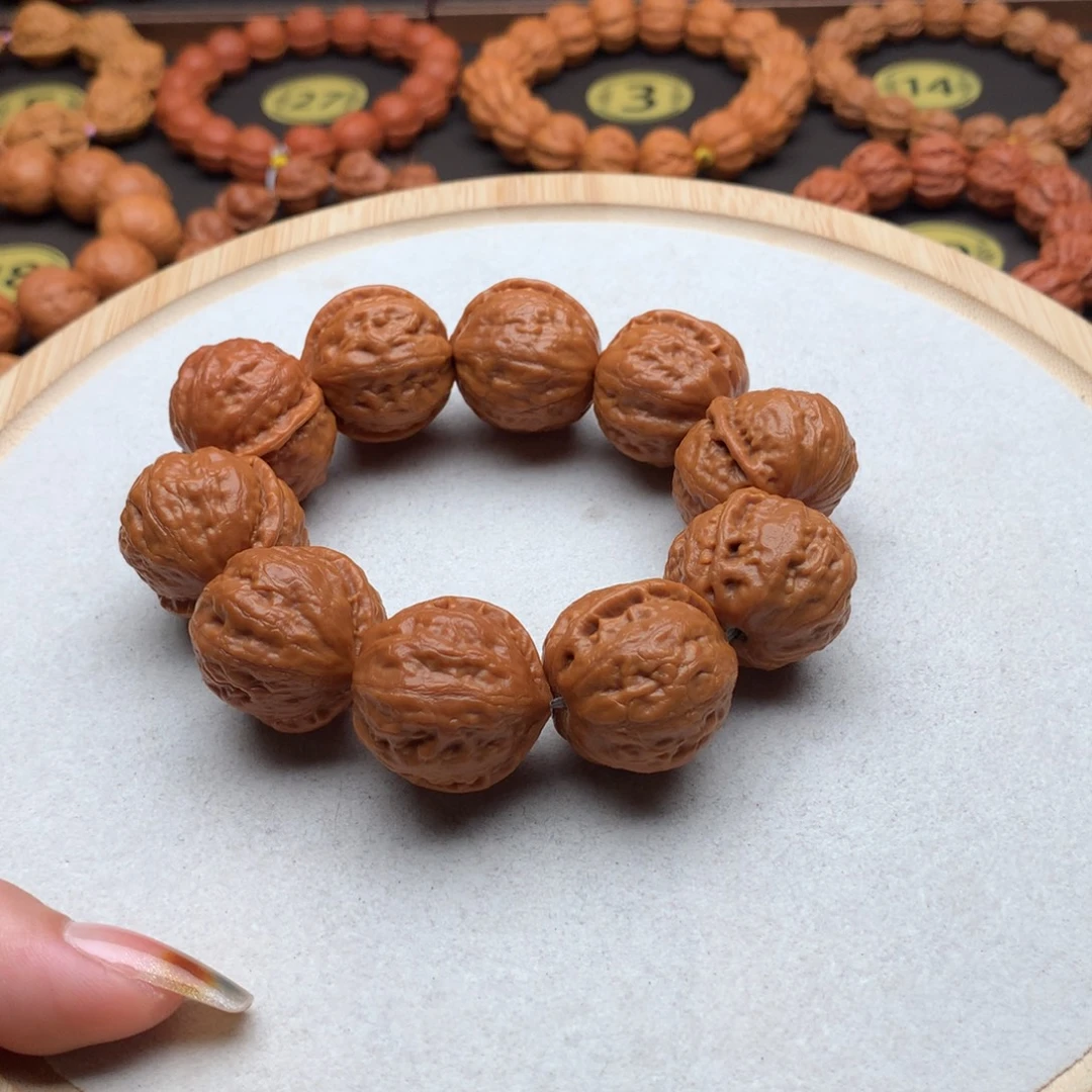 文玩核桃手串肥肚