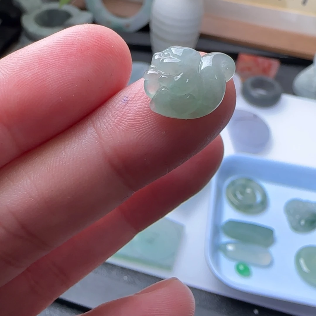 定制翡翠未镶嵌翡翠