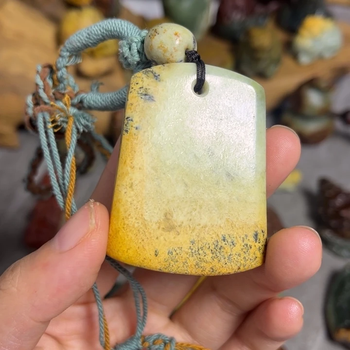 岫岩河磨玉（透闪石质玉）未镶嵌挂件