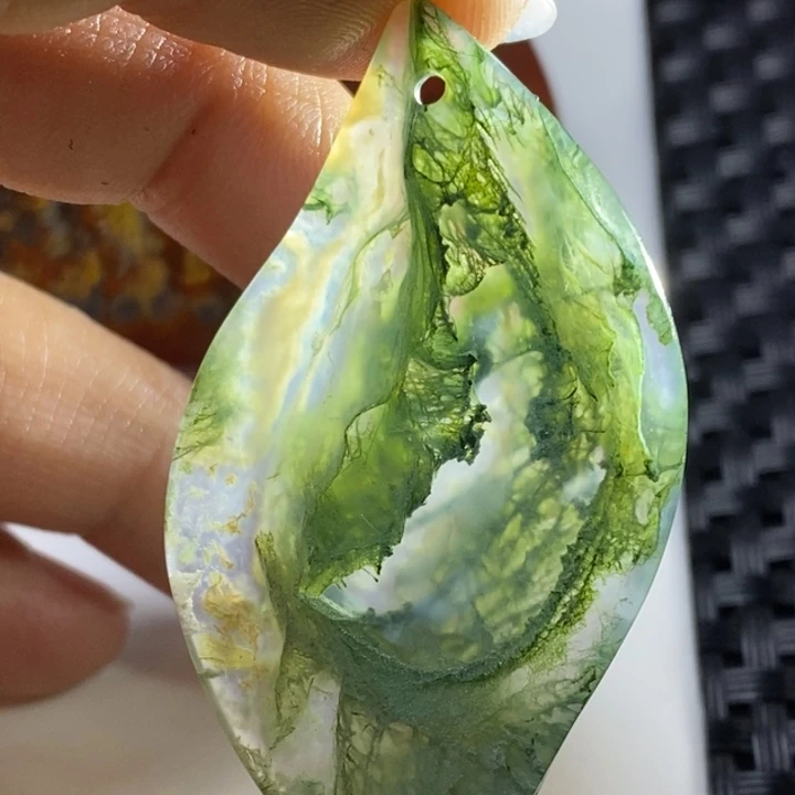 玛瑙/玉髓颈饰未镶嵌