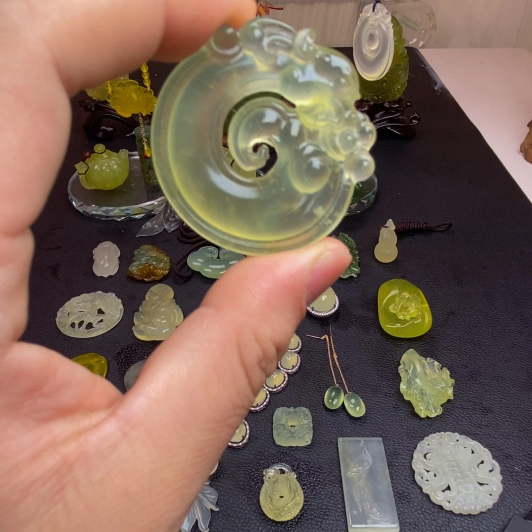 蛇纹石玉合金颈饰