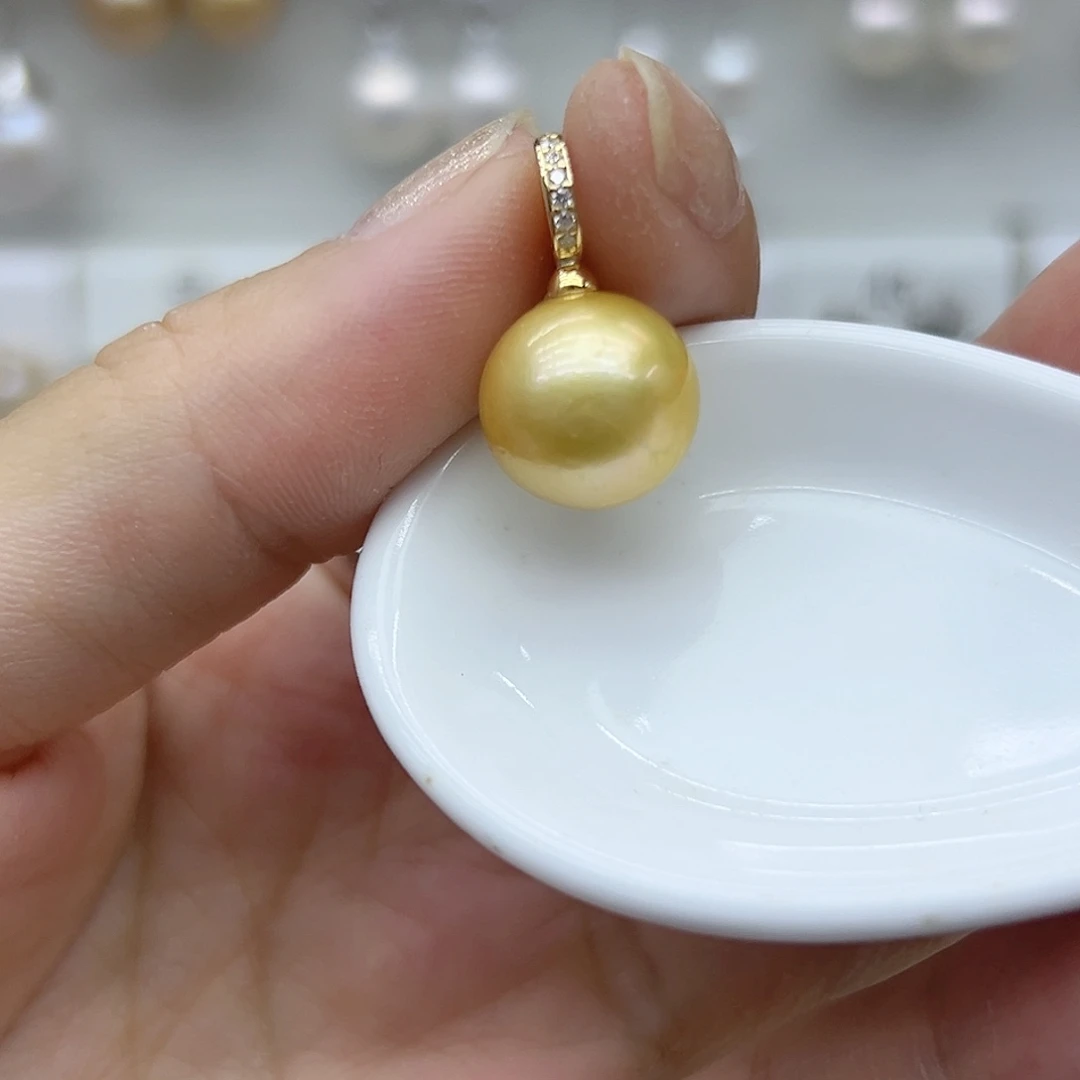 颈饰银S925镶嵌淡水珍珠