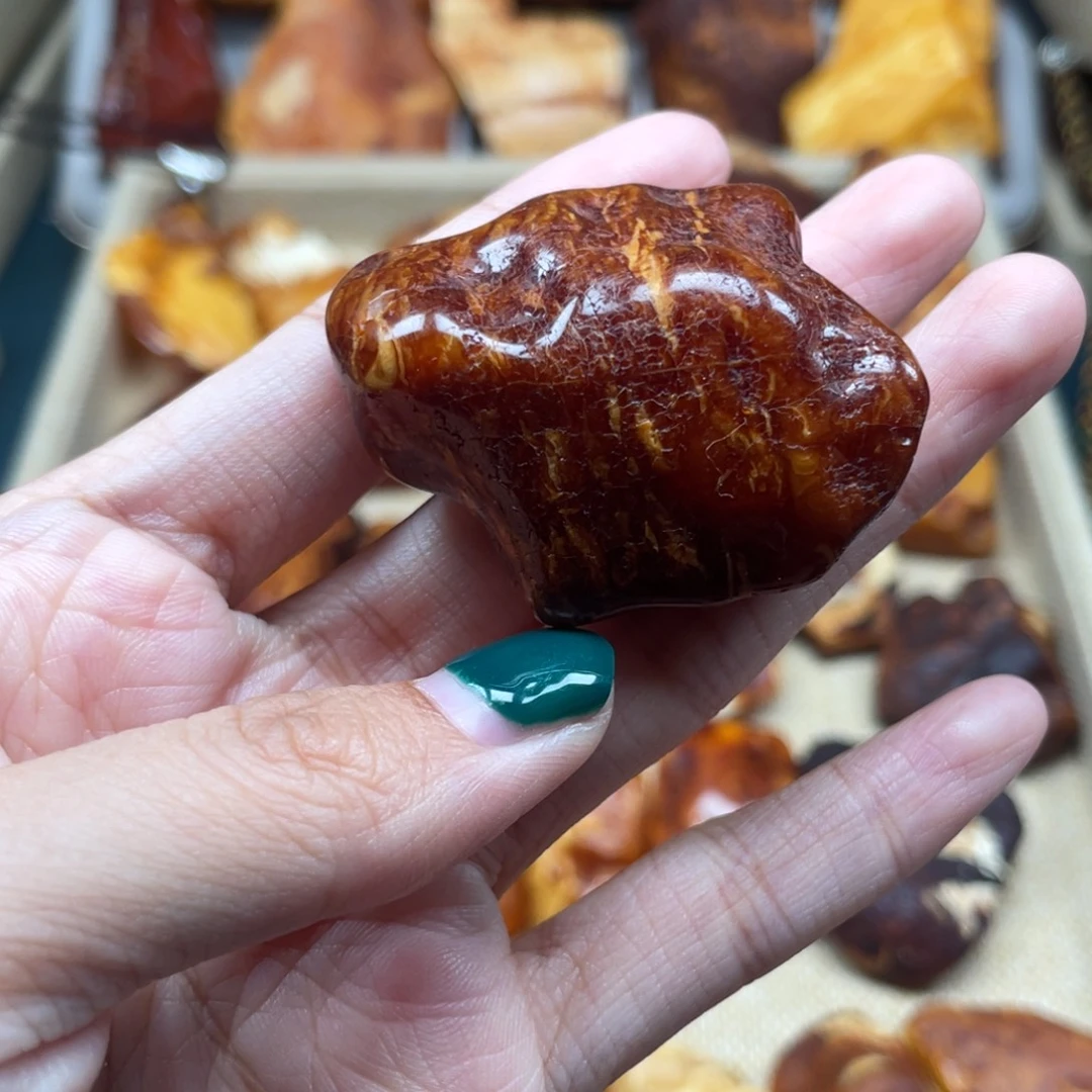 琥珀未镶嵌珠宝奇石