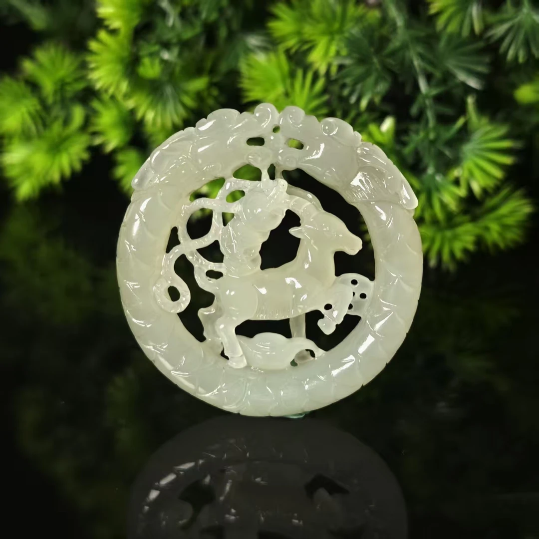 lot6638 一路生花 和田玉晴水 48*9mm 25.5g