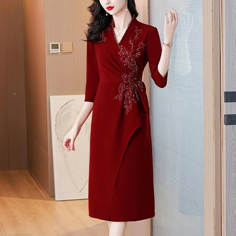 婚庆喜婆婆装V字领旗袍结婚长辈衣服妈妈婚宴礼服红色洋装遮肚