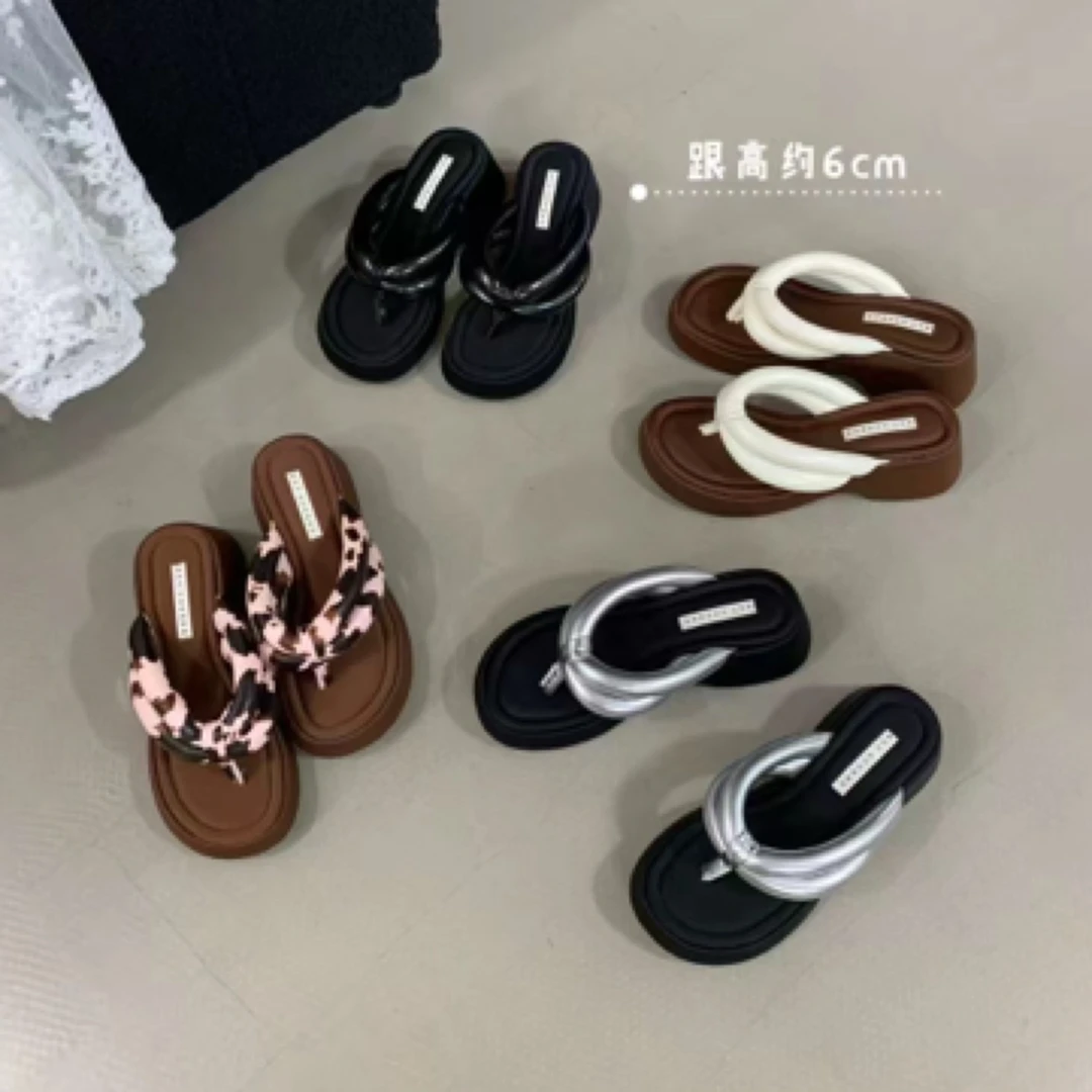 2025休闲人字拖休闲风一字拖凉拖鞋沙滩纯色胶粘鞋