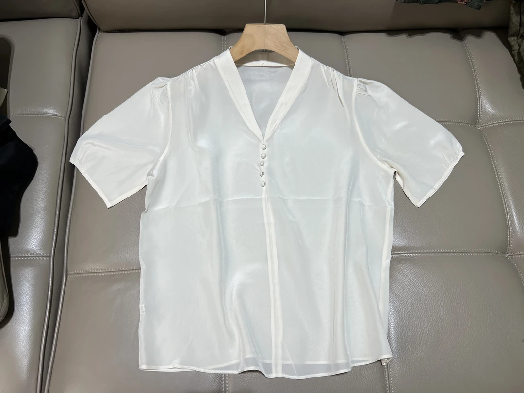 V领5扣100桑蚕丝双绉面料中老年服饰轻薄凉快透气亲肤时尚休闲款