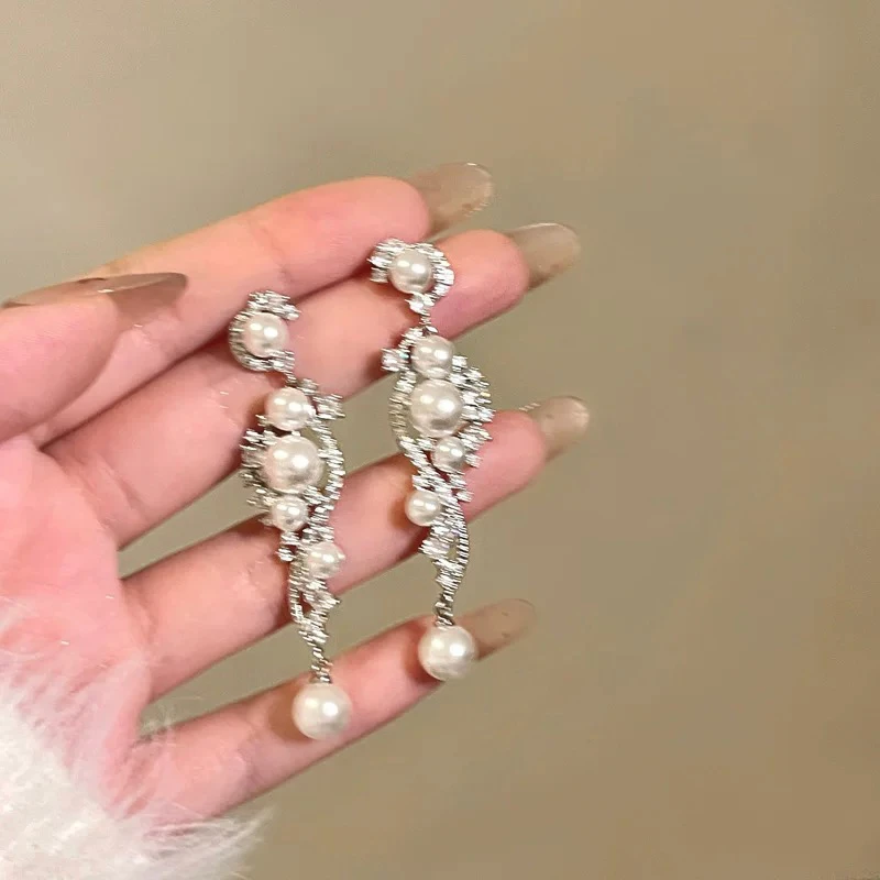 铜合金耳饰 锆石珍珠长款流苏耳环女轻奢法式高级感小众气质耳饰