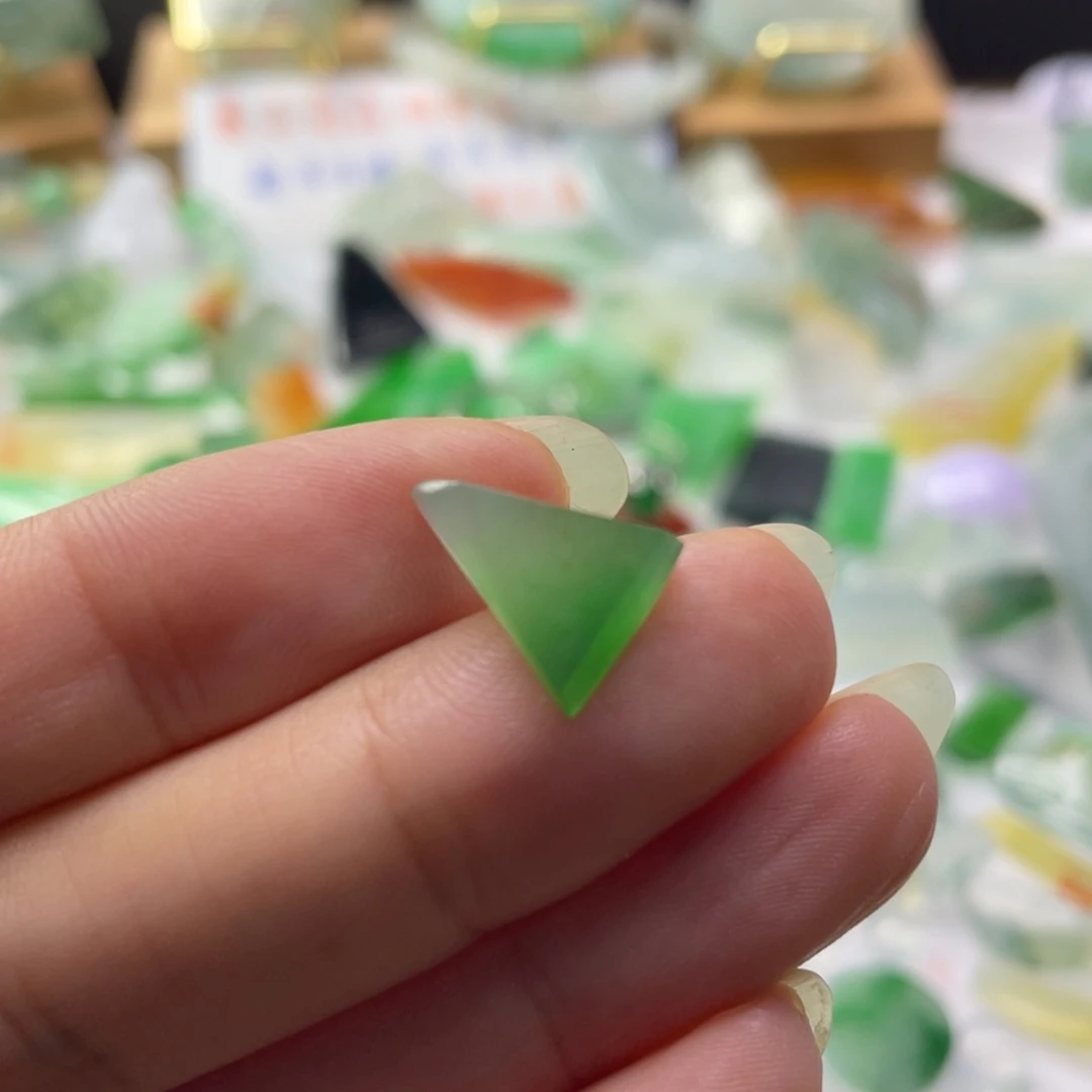 定制翡翠未镶嵌天然缅甸翡翠