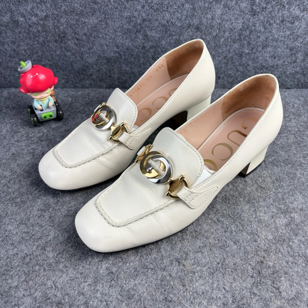 95新 GUCCI/古驰 双G金锁扣粗跟鞋 35码 YLP1764
