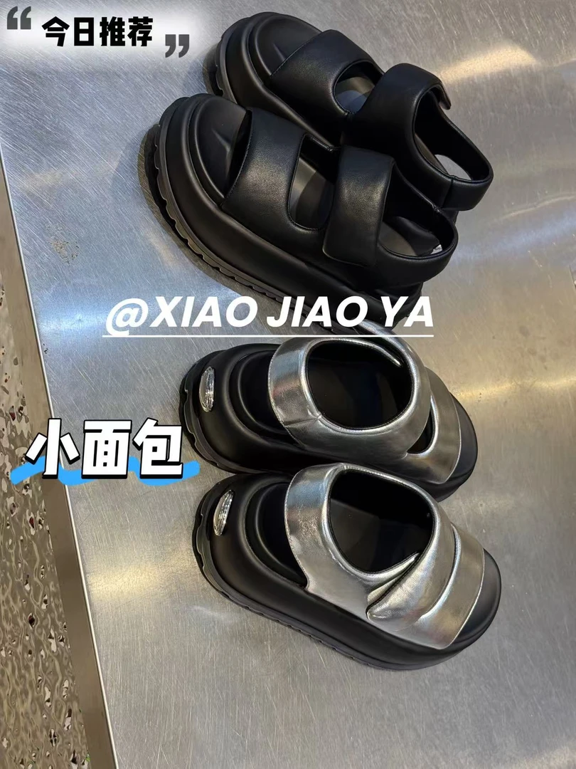 现现XIAOJIAOYA【小面包】“小众设计款百搭魔术贴面包凉鞋”（跟高6）