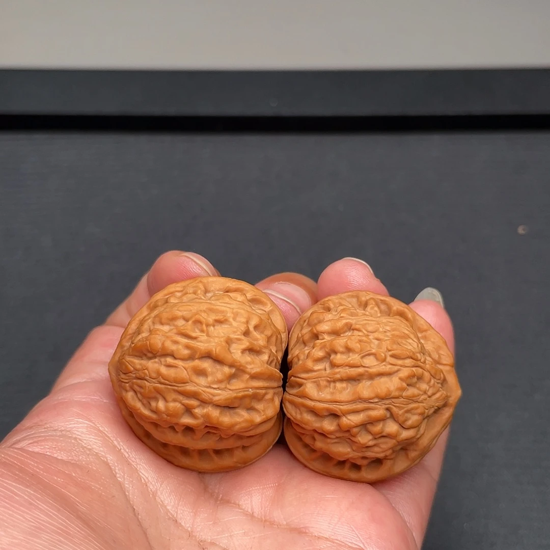 把件猴头核桃37×37全品头茬金牛狮子头XM3507
