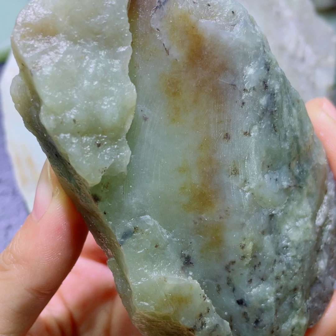 和田玉未镶嵌珠宝半成品