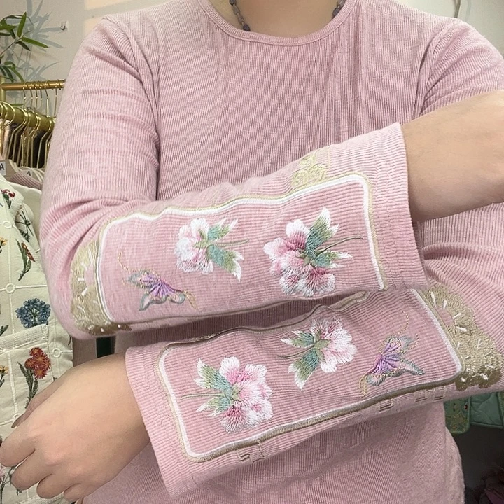 1232555635522366558889