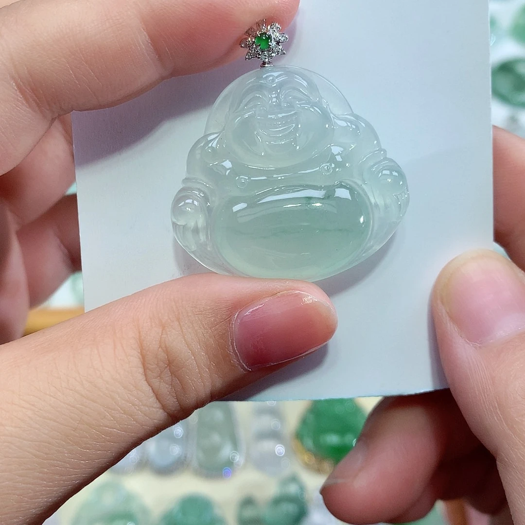 翡翠18K金镶嵌颈饰佛