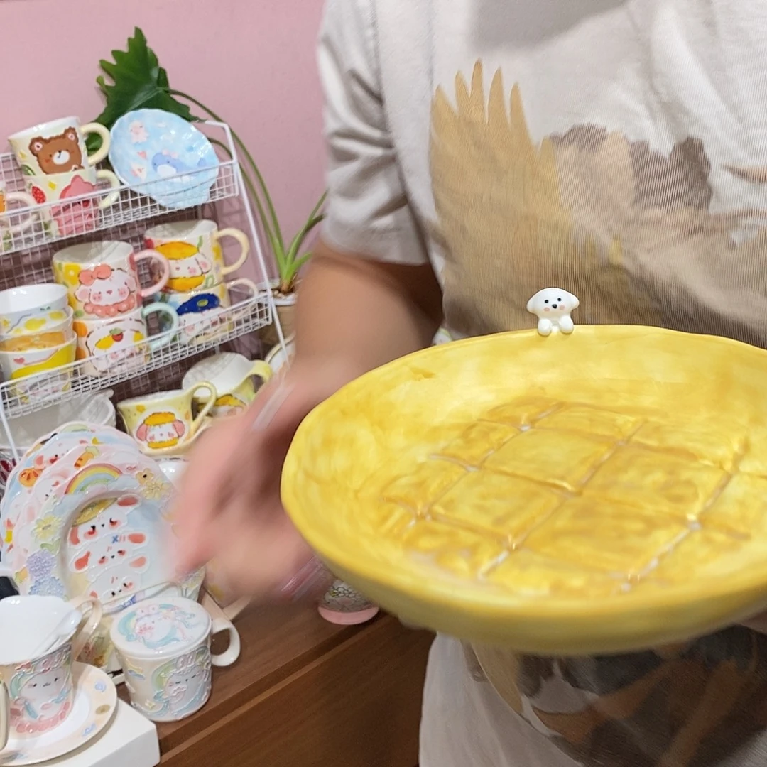 陶瓷菠萝包盘子一个