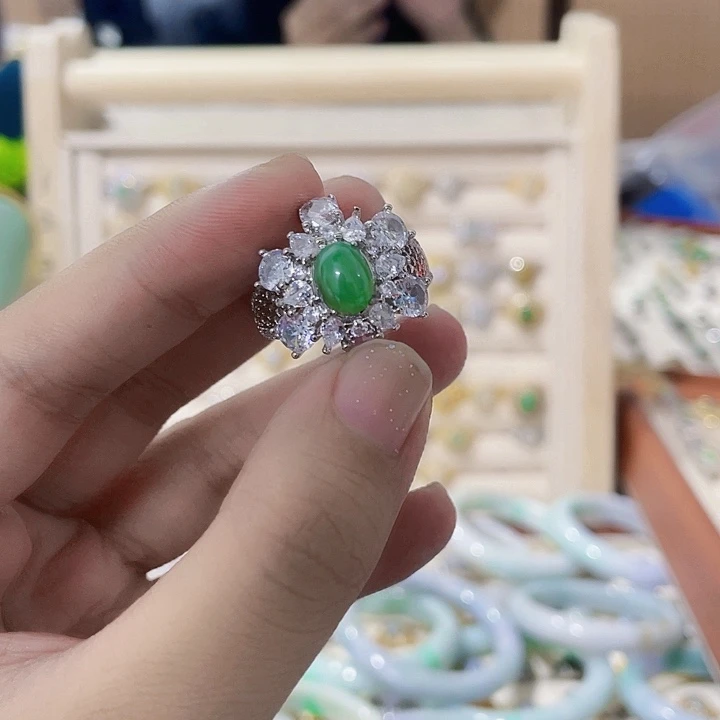 翡翠未镶嵌颈饰天然翡翠