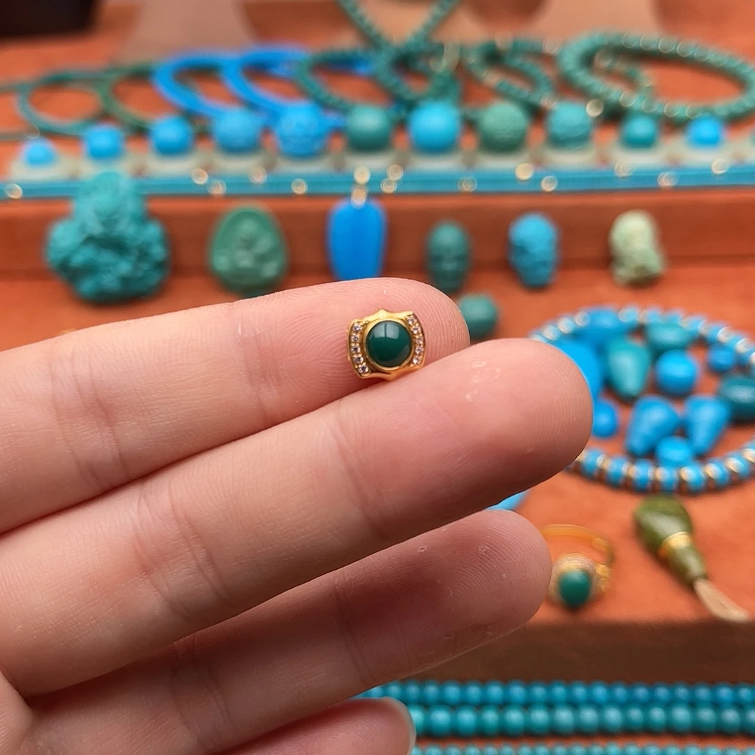 绿松石18K金镶嵌珠宝奇石