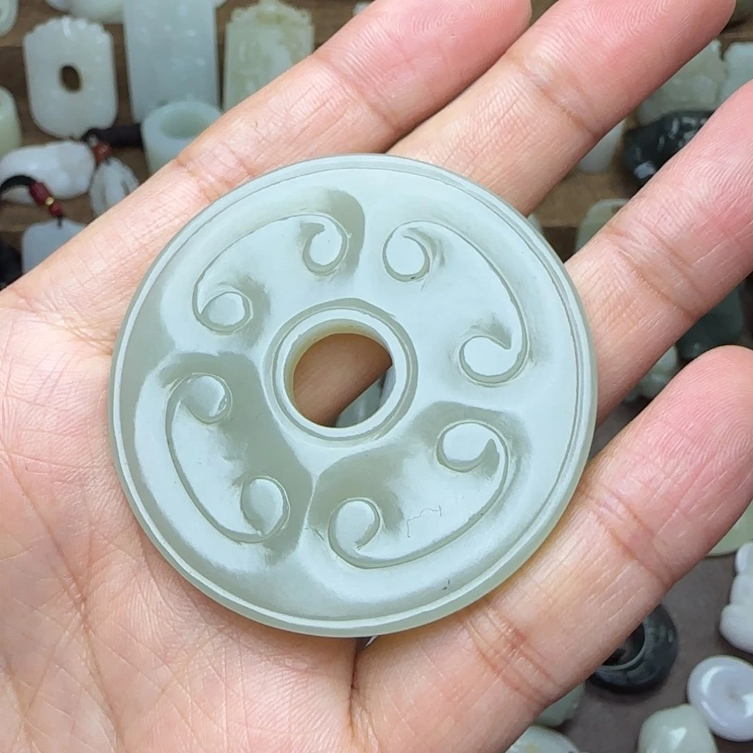 和田玉挂件未镶嵌