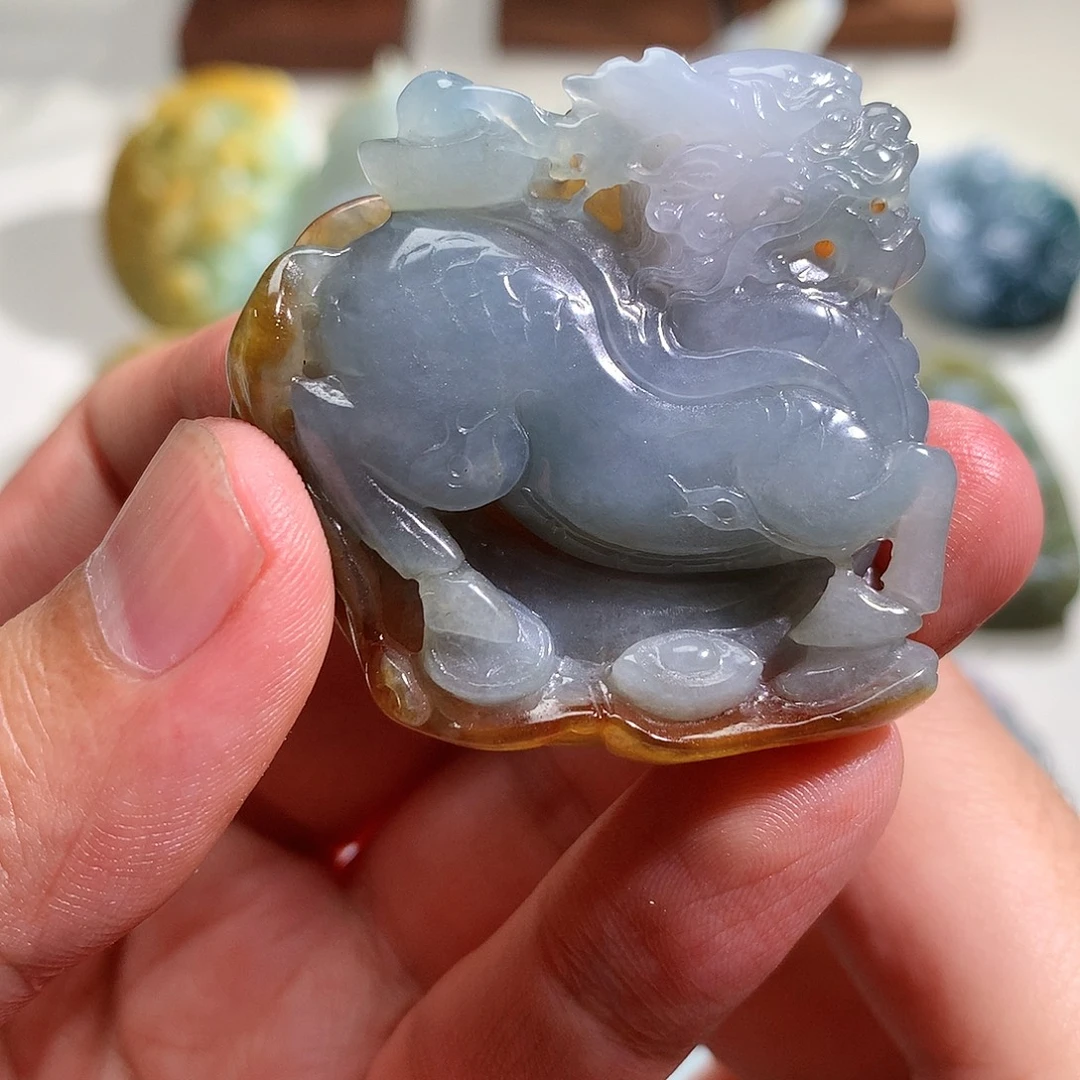 定制翡翠未镶嵌挂件