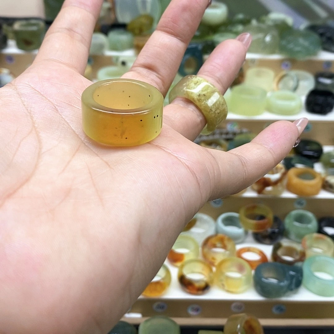 岫玉未镶嵌天然玉石微**鍂