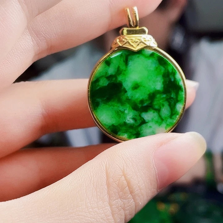 翡翠银S925镶嵌颈饰多样性