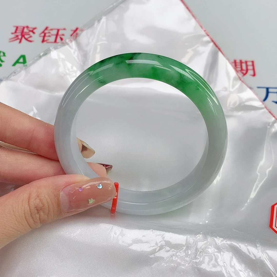 未镶嵌手镯翡翠523