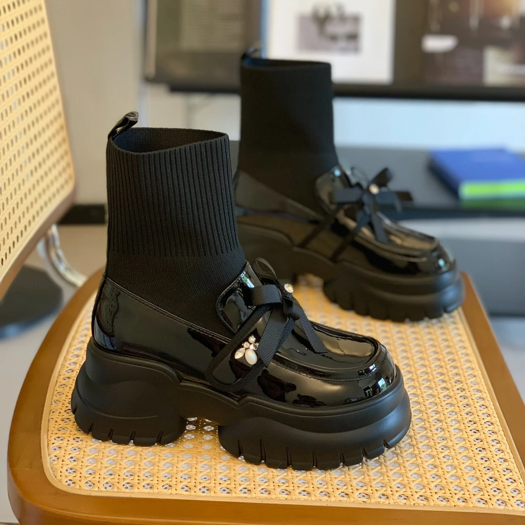 小个子爆款厚底针织黑色袜靴2025秋冬新款连袜百搭小皮鞋炸街短靴