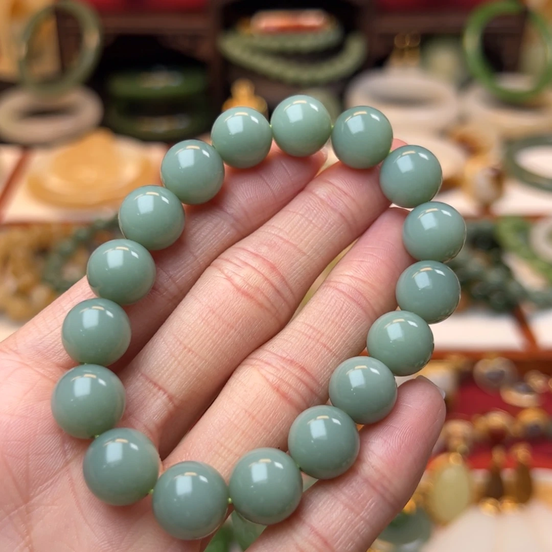 和田玉手串未镶嵌桔*梗